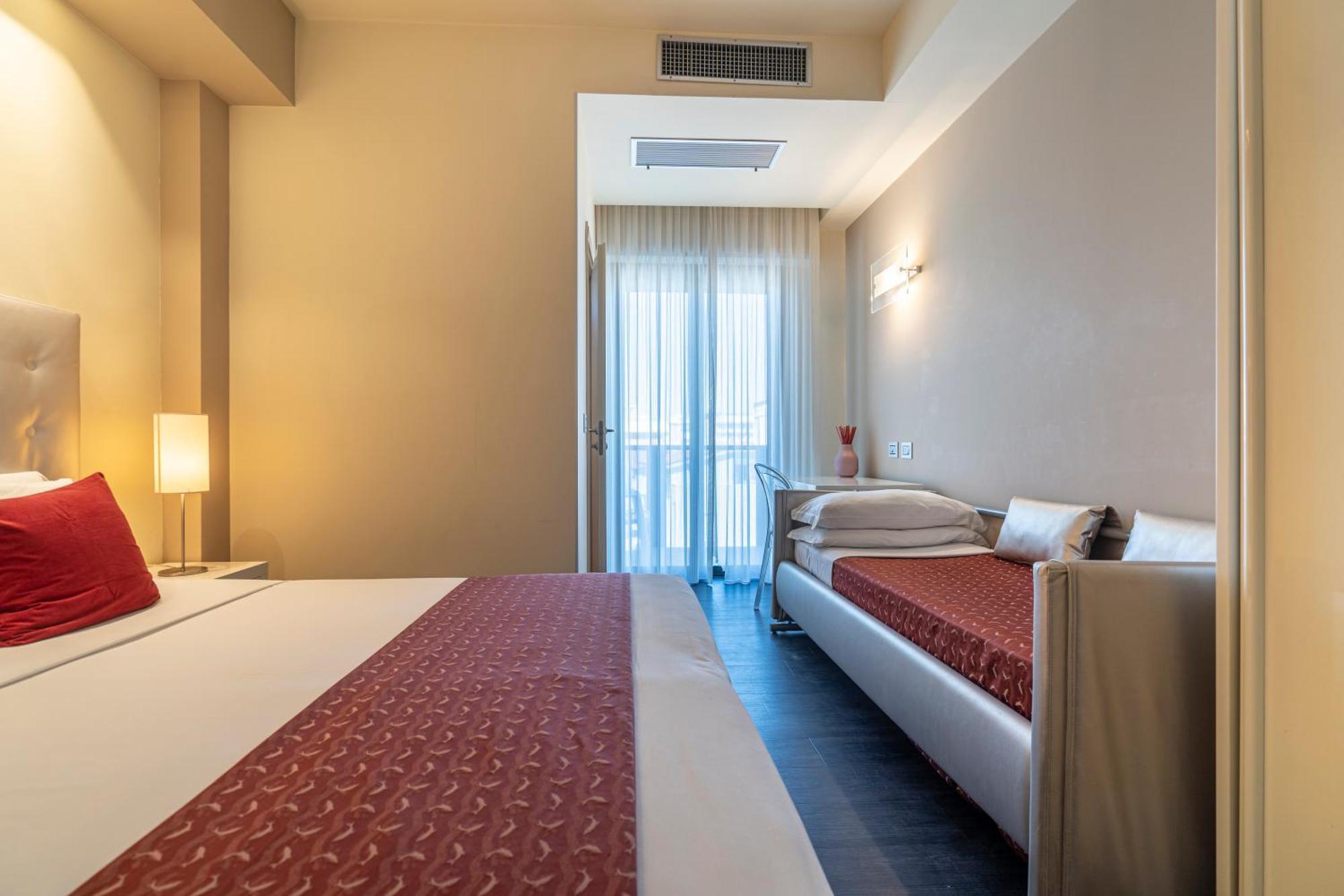Hotel 2000 Riccione Exterior foto